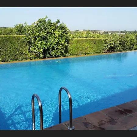 بيت للعطل Con Piscina Junto A Sevilla *